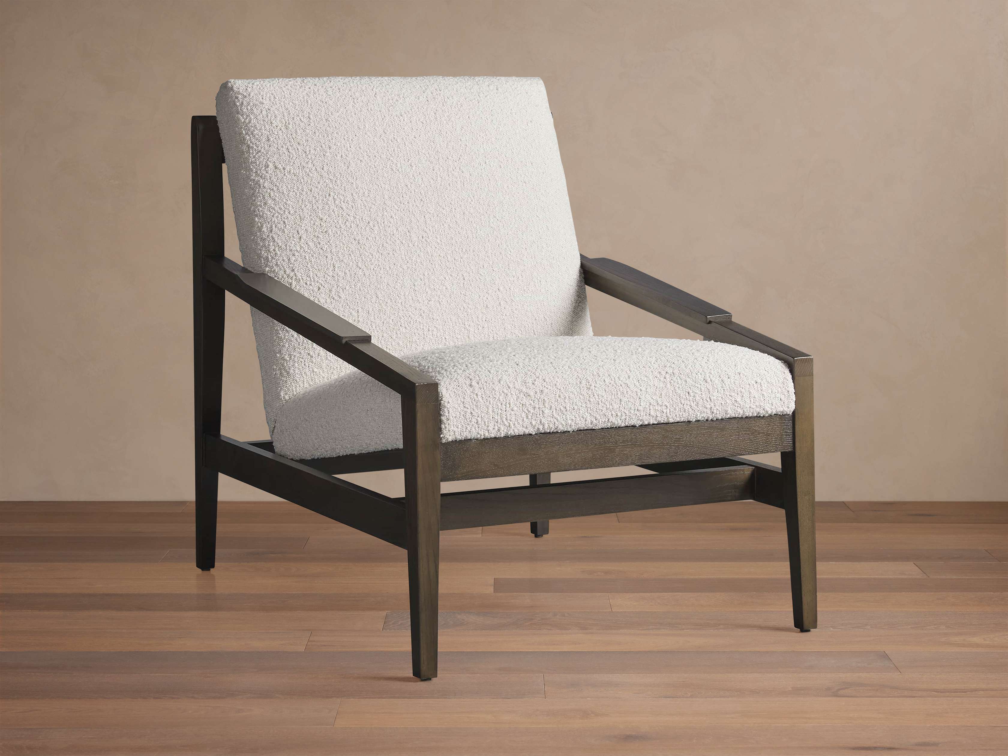 Sarlow Chair